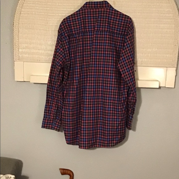 Forsyth of Canada Men’s Shirt - Picture 4 of 6
